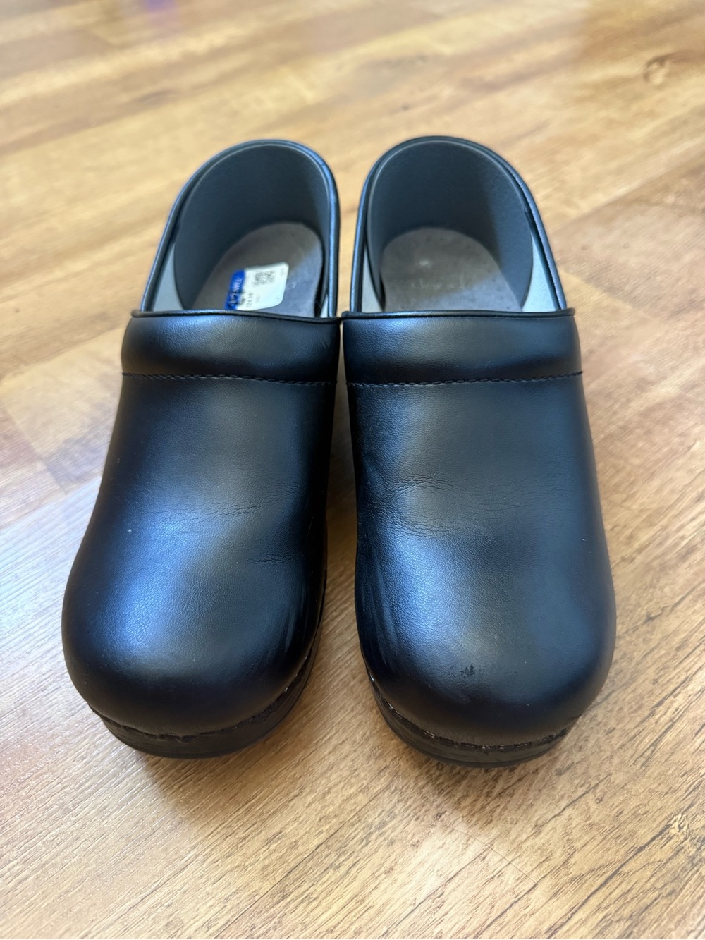 New Dansko Professional Black Leather Clogs - Size EU: 39 US: 8.5-9